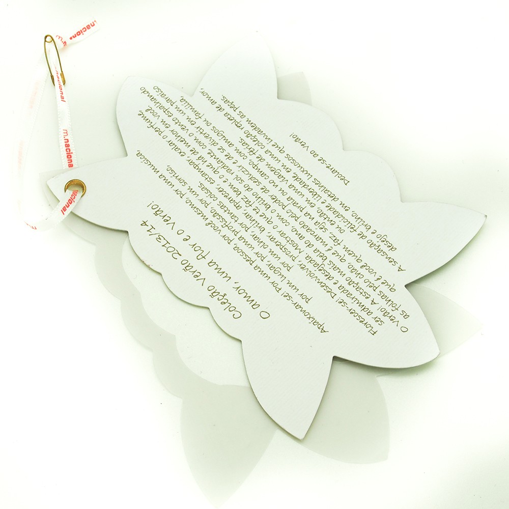 如何解决同批吊牌颜色一致？